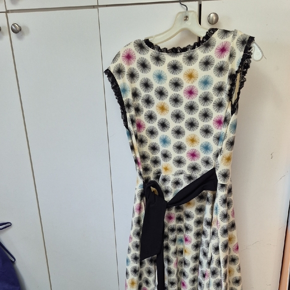 Colorful Patterned Women's Dress - Picture 5 of 5